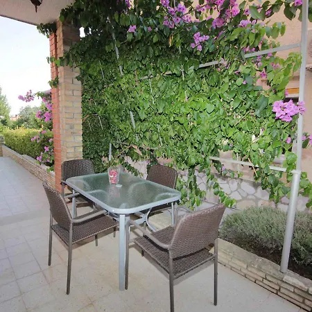 Apartmán In Pula/istrien 17464 Pula